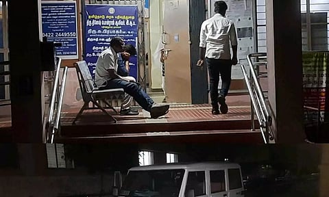 சார் பதிவாளர் அலுவலகத்தில் கணக்கில் வராத ரூ.2.80 லட்சம் பறிமுதல்