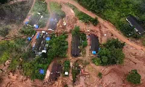 வயநாட்டில் திடீர் நில அதிர்வு.. பாதுகாப்பான இடங்களுக்கு பொதுமக்கள் மாற்றம்