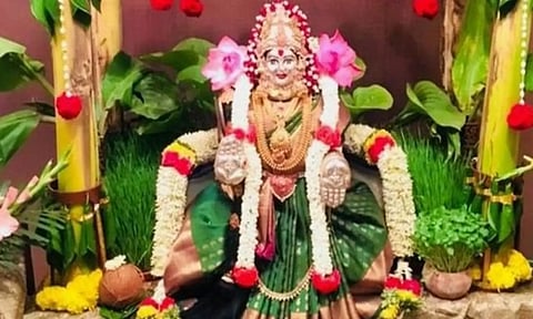 16-8-2024 வரலட்சுமி நோன்பு: வரலட்சுமி விரதம் உருவான கதை!