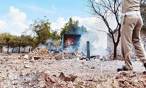 ஸ்ரீவில்லிபுத்தூர் அருகே பட்டாசு ஆலையில் வெடி விபத்து- 2 தொழிலாளர்கள் பலி