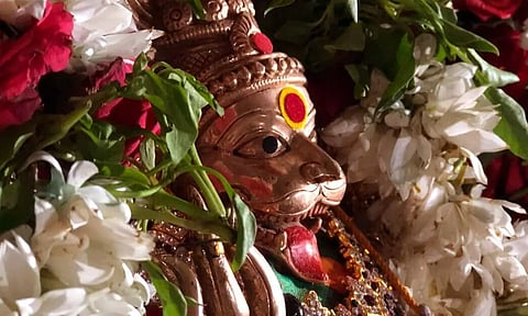 விஸ்வரூப பிரத்தியங்கரா தேவி சிலை