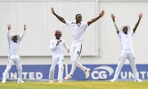 கயானா டெஸ்ட்: தென் ஆப்பிரிக்கா முதல் இன்னிங்சில் 160 ரன்களுக்கு ஆல் அவுட்