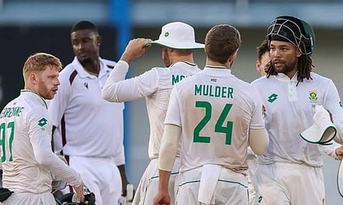 144 ரன்னில் ஆல் அவுட்.. வெஸ்ட் இண்டீஸ் அணிக்கு பதிலடி கொடுத்த தெ. ஆப்பிரிக்கா