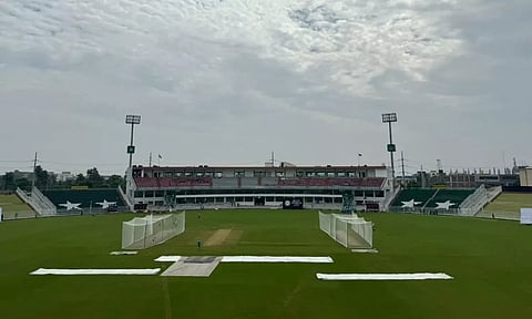 பாகிஸ்தான்-வங்கதேசம் இடையிலான 2வது டெஸ்ட் போட்டி ராவல்பிண்டிக்கு மாற்றம்