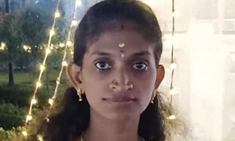 ஆவின் பால்பண்ணையில் எந்திரத்தில் சிக்கிய இளம்பெண் தலை துண்டாகி பலி