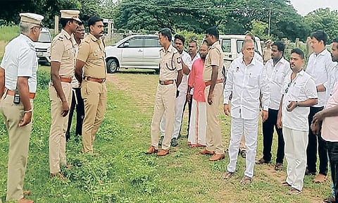 விக்கிரவாண்டியில் மாநாடு நடைபெறும் இடத்தை ஆய்வு செய்த புஸ்சி ஆனந்த்