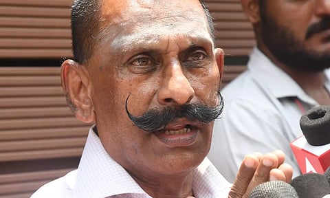 பொன் மாணிக்கவேலுக்கு நிபந்தனையுடன் முன்ஜாமின்- நீதிமன்றம் உத்தரவு