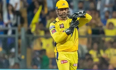 டோனி டிஆர்எஸ் சிஸ்டம்: அம்பயர் அனில் சவுத்ரி சொன்ன சீக்ரெட்