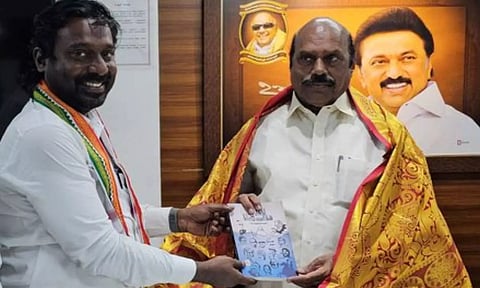 ஊரை ஒதுக்கி மேம்பாலம் கட்டும் திட்டத்தை கை விட வேண்டும்-விஜய் வசந்த்