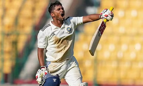 இரட்டை சதத்தை தவறவிட்ட முஷீர் கான்- 321 ரன்களுக்கு 'இந்தியா பி' ஆல் அவுட்