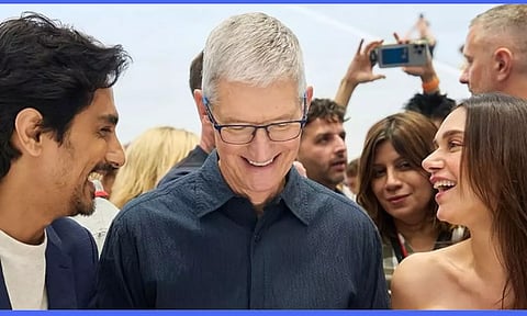 ஆப்பிள் நிறுவன தலைவர் டிம் குக்கை சந்தித்த சித்தார்த்-அதிதி ஜோடி