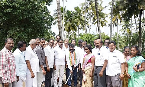 சாலைத் திட்ட பணிகளை தொடங்கி வைத்த விஜய் வசந்த் எம்.பி.