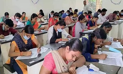 தமிழகம் முழுவதும் நாளை குரூப்-2 தேர்வு: 7.93 லட்சம் போ் எழுதுகிறார்கள்