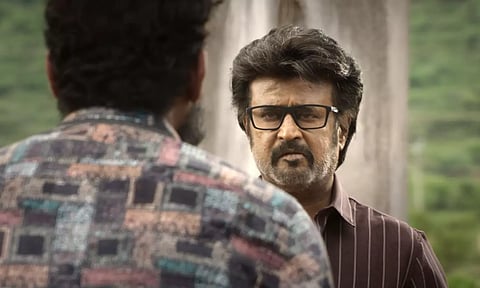 ரவுடிகளை வேட்டையாட வருகிறான்.. வைரல் ஆகும் வேட்டையன் டீசர்