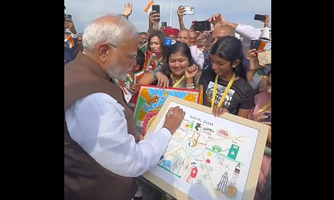 அமெரிக்கா சென்றடைந்த பிரதமர் மோடி: உற்சாக வரவேற்பு அளித்த இந்திய வம்சாவளியினர்