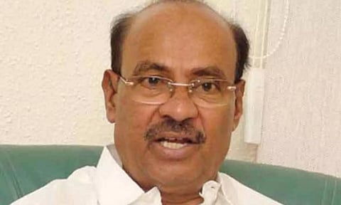 பிரதமர் வீட்டு வசதித் திட்ட தொழில்நுட்ப உதவியாளர்களை பணிநீக்கம் செய்வதா?- ராமதாஸ் எதிர்ப்பு