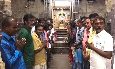 தூத்துக்குடியில் ரஜினிகாந்த் உடல் நலம் பெற வேண்டி ரசிகர்கள் சிறப்பு பூஜை