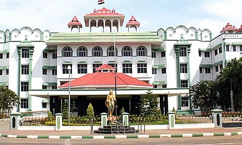 திருமண உறவில் ஒருவரை ஒருவர் நம்ப வேண்டும்- உயர்நீதிமன்ற மதுரை கிளை