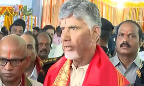 திருப்பதி மலையில் விஐபி கலாச்சாரத்தை குறைக்க வேண்டும்- சந்திரபாபு நாயுடு