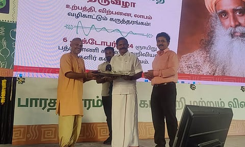இயற்கை விவசாயத்தால் மண் வளம் மட்டுமல்ல மனித குலமும் வளமாகிறது- டி.எம். செல்வகணபதி எம்.பி