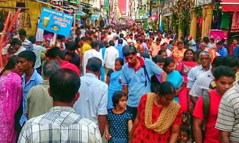 தி.நகரில் பாதுகாப்பு ஏற்பாடுகள் தீவிரம்: ரங்கநாதன் தெருவில் 3 இடங்களில் கோபுரங்கள் அமைத்து கண்காணிப்பு