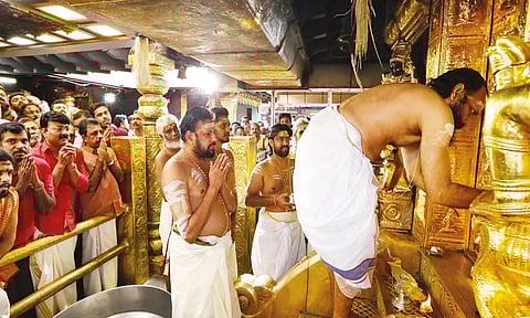 ஐப்பசி மாத பூஜைக்காக சபரிமலை ஐயப்பன் கோவில் நடை திறப்பு