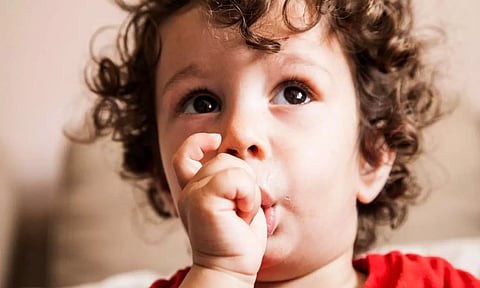 விரல் சூப்புவதால் குழந்தைகளுக்கு ஏற்படும் பிரச்சனைகள்!