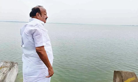 வீராணம் ஏரி 47.5 அடி முழு கொள்ளளவை எட்டியது- அமைச்சர் நேரில் ஆய்வு