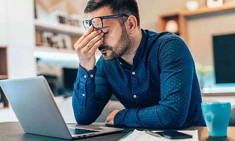 மதிய உணவு சாப்பிட்ட பிறகு தூக்கம் ஏன் வருகிறது?