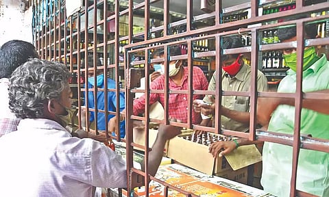 டாஸ்மாக் பணியாளர்களுக்கு 20 சதவீதம் தீபாவளி போனஸ்