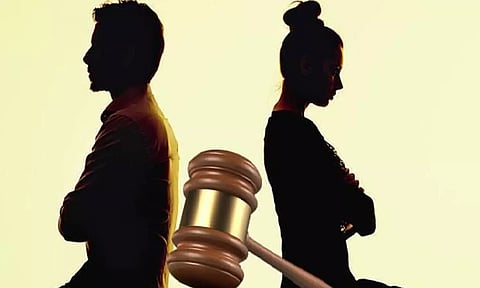 விவாகரத்து வழக்கில் தம்பதியை நேரில் ஆஜராக நிர்பந்திக்க கூடாது- ஐகோர்ட் உத்தரவு