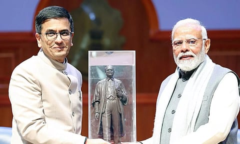 உச்சநீதிமன்றத்தின் கண்ணியத்தையே சந்திரசூட் சிதைத்துவிட்டார் - மூத்த வழக்கறிஞர் விமர்சனம்