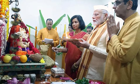 தலைமை நீதிபதி வீட்டில் பூஜை போட்ட மோடி.. விநாயகர் சதுர்த்தி சர்ச்சைக்கு சந்திரசூட் விளக்கம்
