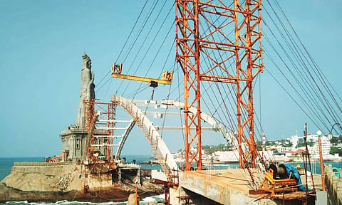 விவேகானந்தர் பாறை-திருவள்ளுவர் சிலை இடையே கண்ணாடி கூண்டு பாலம் மு.க.ஸ்டாலின் திறந்து வைக்கிறார்?