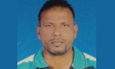 முன்விரோதத்தில் கட்டிட தொழிலாளி அடித்துக்கொலை