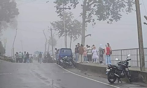கொடைக்கானலில் பனிப்பொழிவு: வாகன ஓட்டிகள் கடும் அவதி