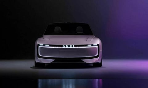 டக்குனு லோகோ மாற்றிய ஆடி நிறுவனம் - ஏன் தெரியுமா?