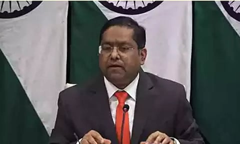 வங்கதேச அரசு சிறுபான்மையினரை பாதுகாக்க வேண்டும்: இந்திய வெளியுறவுத்துறை வலியுறுத்தல்