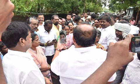 தென்பெண்ணை ஆற்றில் வெள்ளப்பெருக்கு: வீடியோ கால் மூலம் கேட்டறிந்த முதலமைச்சர் மு.க.ஸ்டாலின்