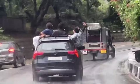 திருப்பதி மலைப்பாதையில் காரில் அடாவடி சாகசம்- 6 வாலிபர்கள் கைது