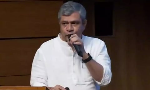 இந்திய ரெயில்வே ஒவ்வொரு ஆண்டும் ரூ.56,993 கோடி மானியம் வழங்குகிறது: அஸ்வினி வைஷ்ணவ்