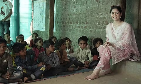 சச்சின் டெண்டுல்கர் அறக்கட்டளை இயக்குநராக பொறுப்பேற்றார் சாரா