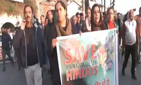 சிறுபான்மையினருக்கு எதிரான அட்டூழியங்களை கண்டித்து இந்து அமைப்புகள் போராட்டம்