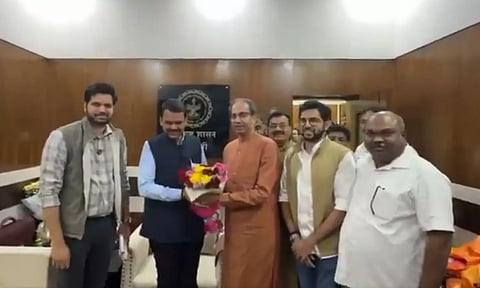 தேவேந்திர பட்னாவிசுடன் உத்தவ் தாக்கரே திடீர் சந்திப்பு