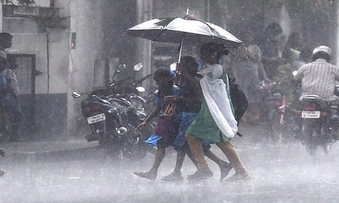 சென்னையின் பல இடங்களில் மழை