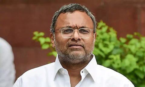 கார்த்தி சிதம்பரம் வெளிநாடு செல்ல டெல்லி கோர்ட் அனுமதி