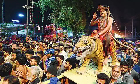 மண்டல பூஜை நாளையுடன் முடிகிறது: ஐயப்பனுக்கு இன்று தங்க அங்கி அணிவித்து வழிபாடு