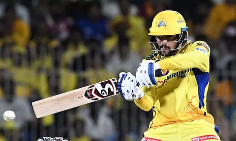 மீண்டும் இரட்டை சதம் விளாசிய முன்னாள் சிஎஸ்கே வீரர்- வைரல் வீடியோ