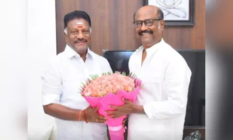 சென்னை போயஸ் கார்டன் வீட்டில் நடிகர் ரஜினிகாந்தை சந்தித்த ஓ.பன்னீர்செல்வம்