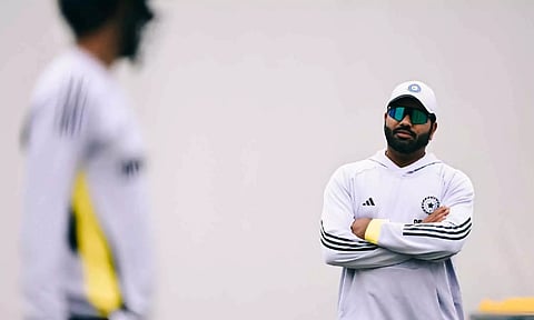 ஆஸ்திரேலியாவுக்கு எதிரான 5-வது டெஸ்ட்: ரோகித் விளையாடமாட்டார்? வைரலான புகைப்படம்